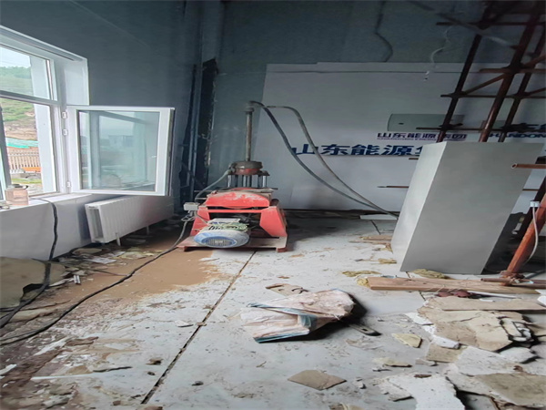 灯塔地基基础下沉墙体裂缝加固注浆顶升施工